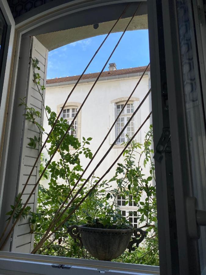 L'Appartement By Merveilles De Marie Lons-le-Saunier Exterior foto